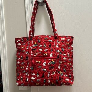 Vera Bradley Vera Tote in Holiday Cats